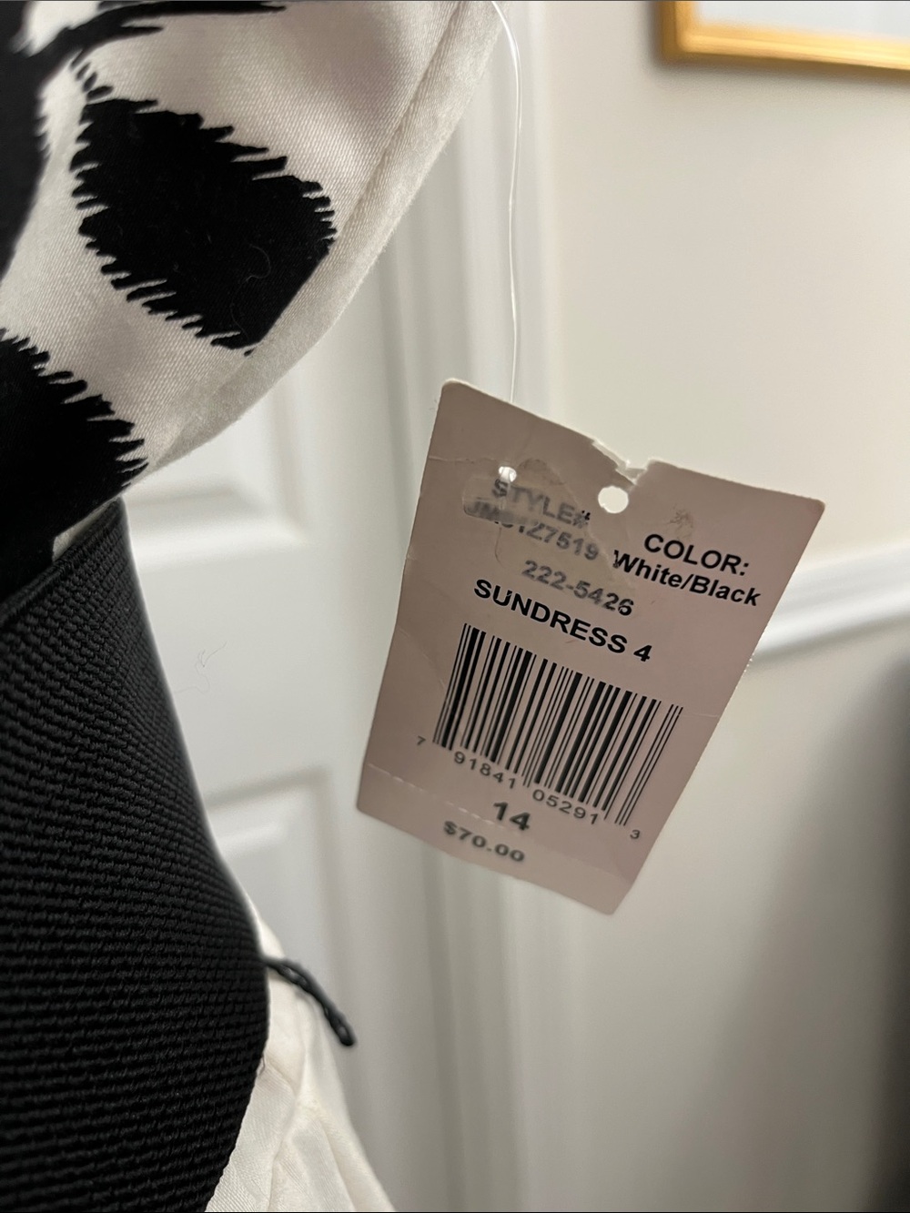 B. Smart One-Shoulder Black & White Floral Dress with Wide Belt - Picture 7 of 7